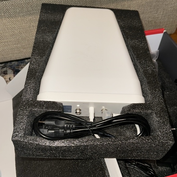 HiBoost 4K Smart Link home office Blk 4K Smart Link Cell Phone Signal Booster - Picture 6 of 16